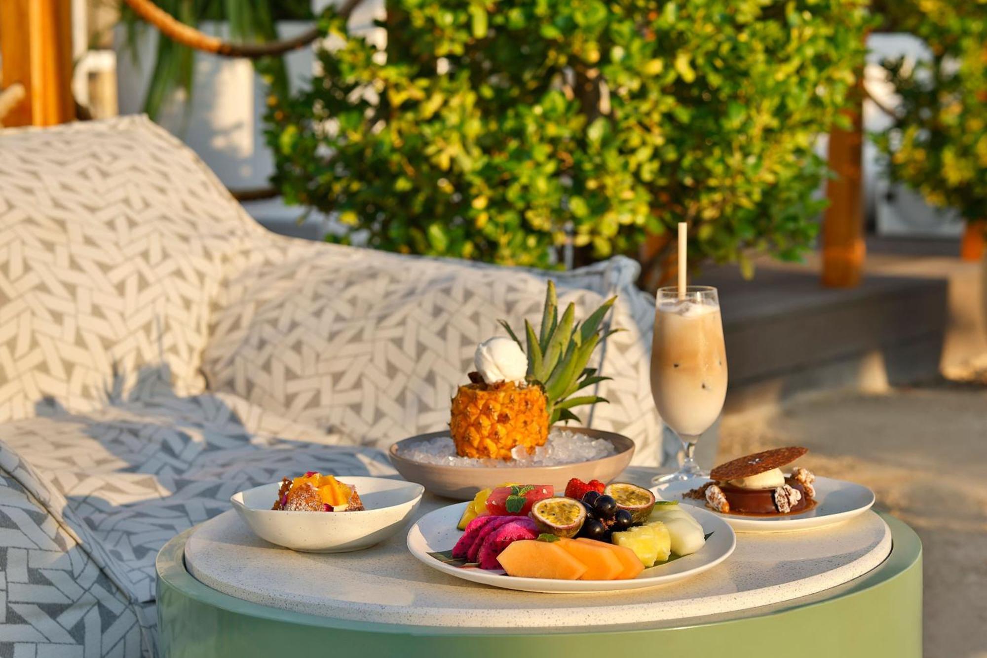 Marriott Resort Palm Jumeirah, Ντουμπάι Εξωτερικό φωτογραφία A fruit salad