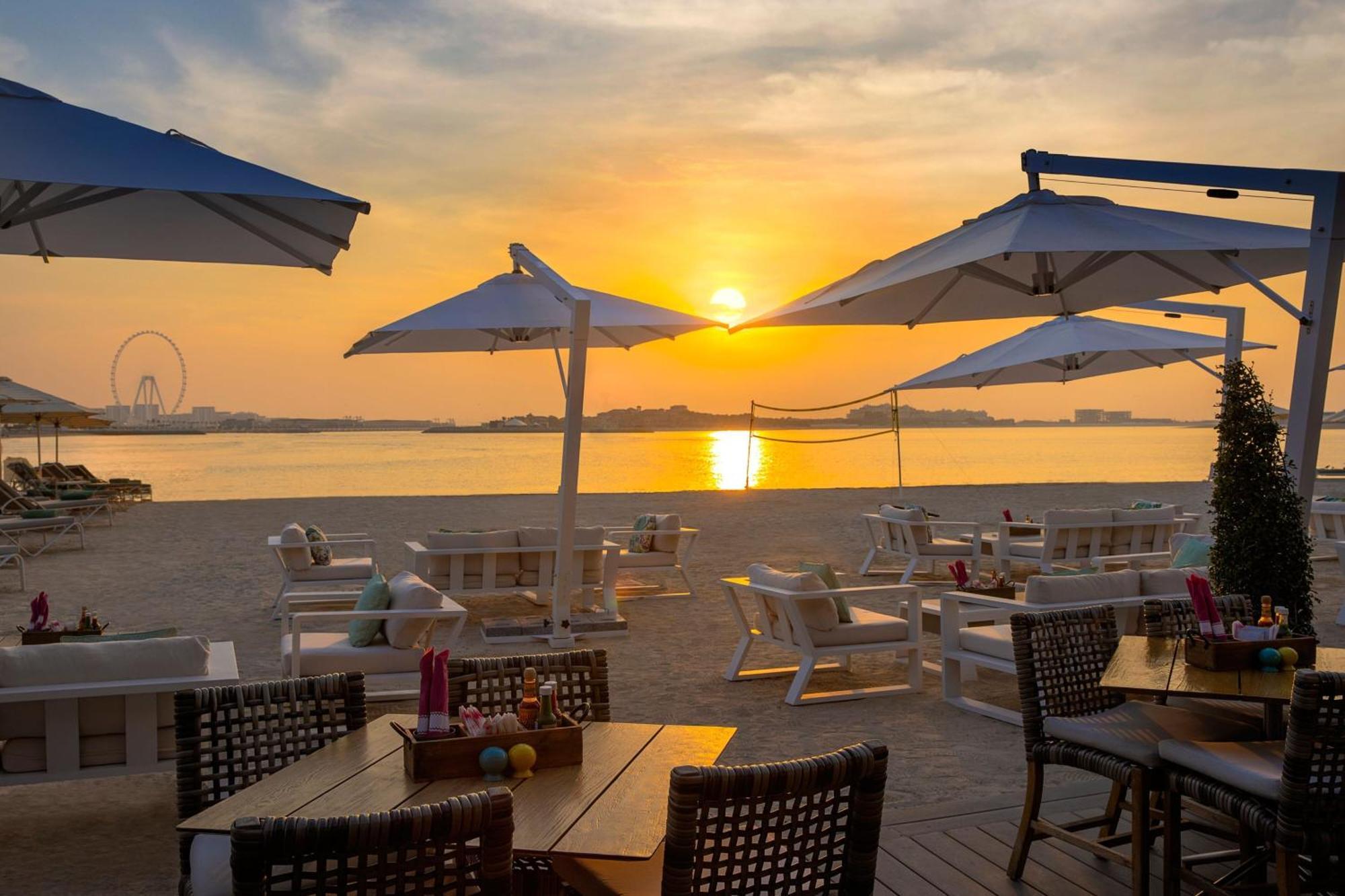 Marriott Resort Palm Jumeirah, Ντουμπάι Εξωτερικό φωτογραφία Sunset at the beach